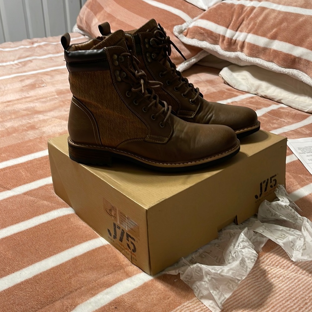 Mens j75 boots